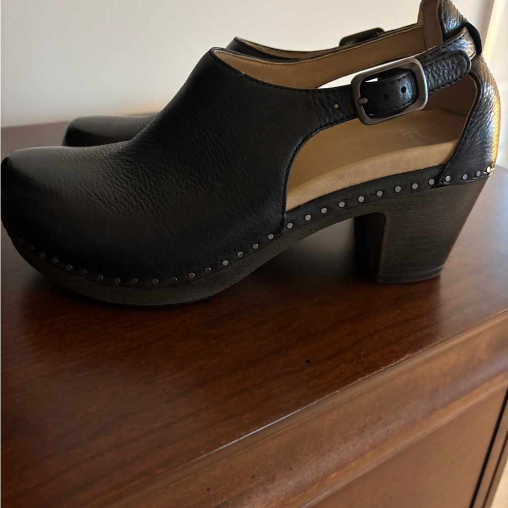 Dansko Classic Black Leather Clogs - Picture 7 of 7